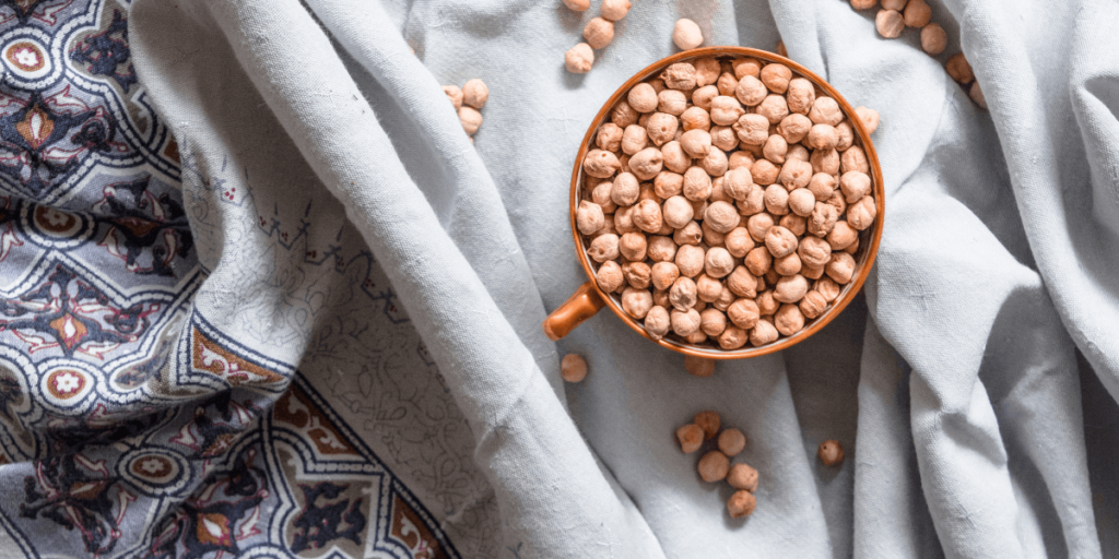 Explore the role of chickpeas in a low FODMAP diet. Learn how they benefit digestive health and discover tasty, FODMAP-friendly recipes.